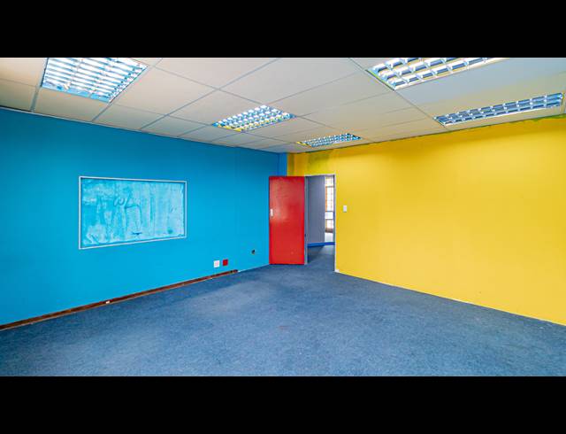 1,702M² OFFICE FOR SALE IN KENSINGTON B